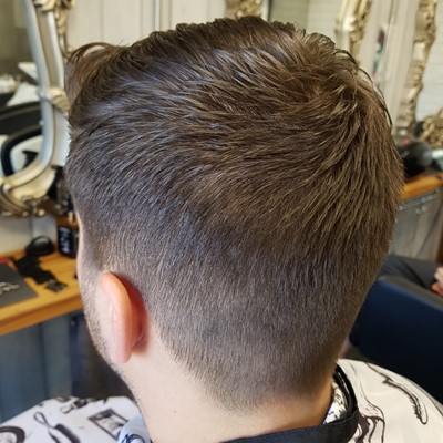 Exmouth barbers haircut12